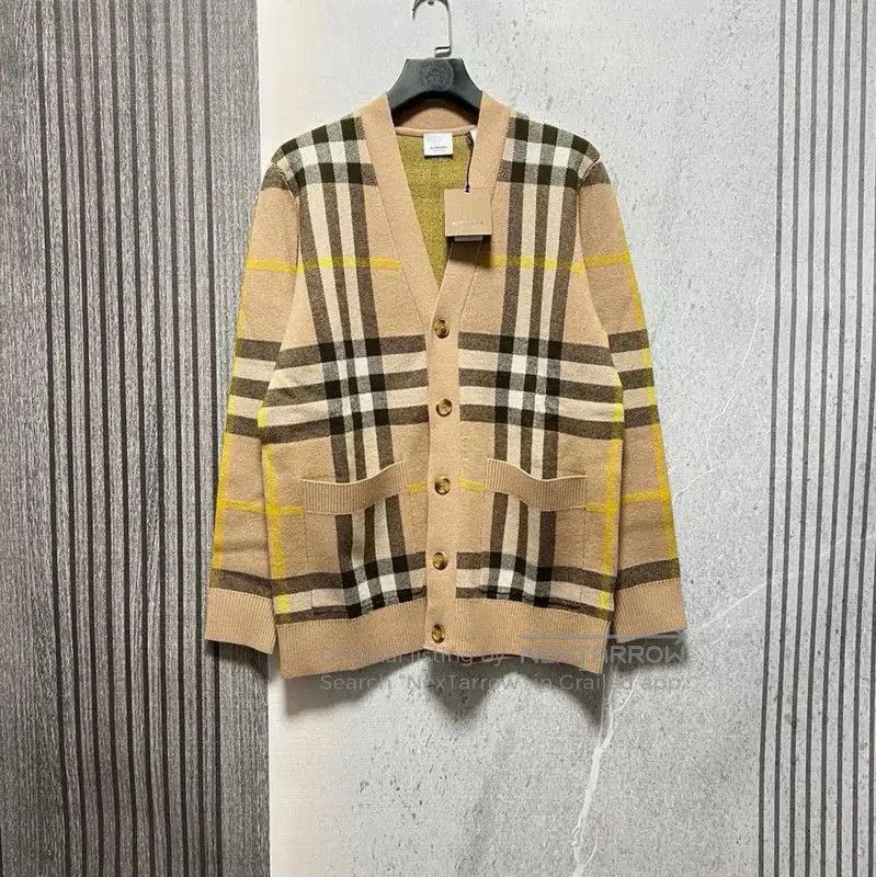 Burberry Burberry Beige Wool Cardigan for Men. Size US M / EU 48-50 / 2 - 1 Thumbnail