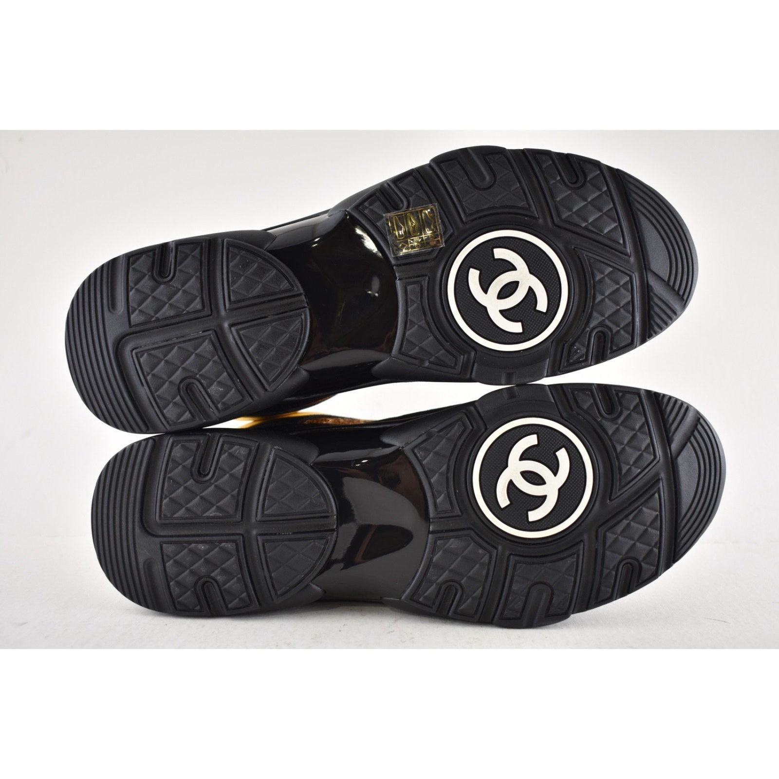 Chanel Chanel 19A Mens Black Gold Croc Suede CC Logo Low Top Size US 11 / EU 44 - 14 Thumbnail