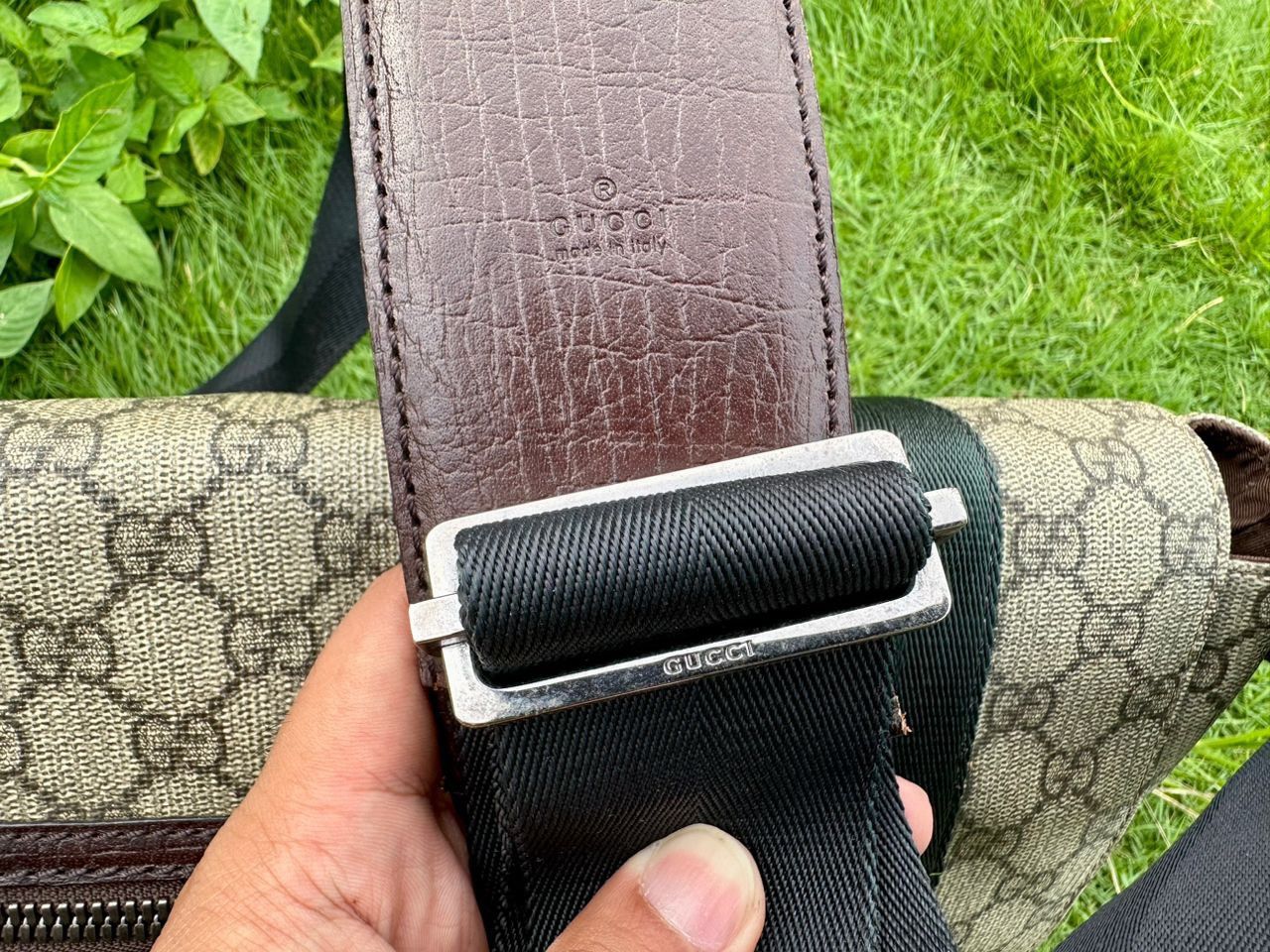 Gucci Authentic Gucci GG Supreme Double Buckle Messenger Bag Size ONE SIZE - 9 Thumbnail