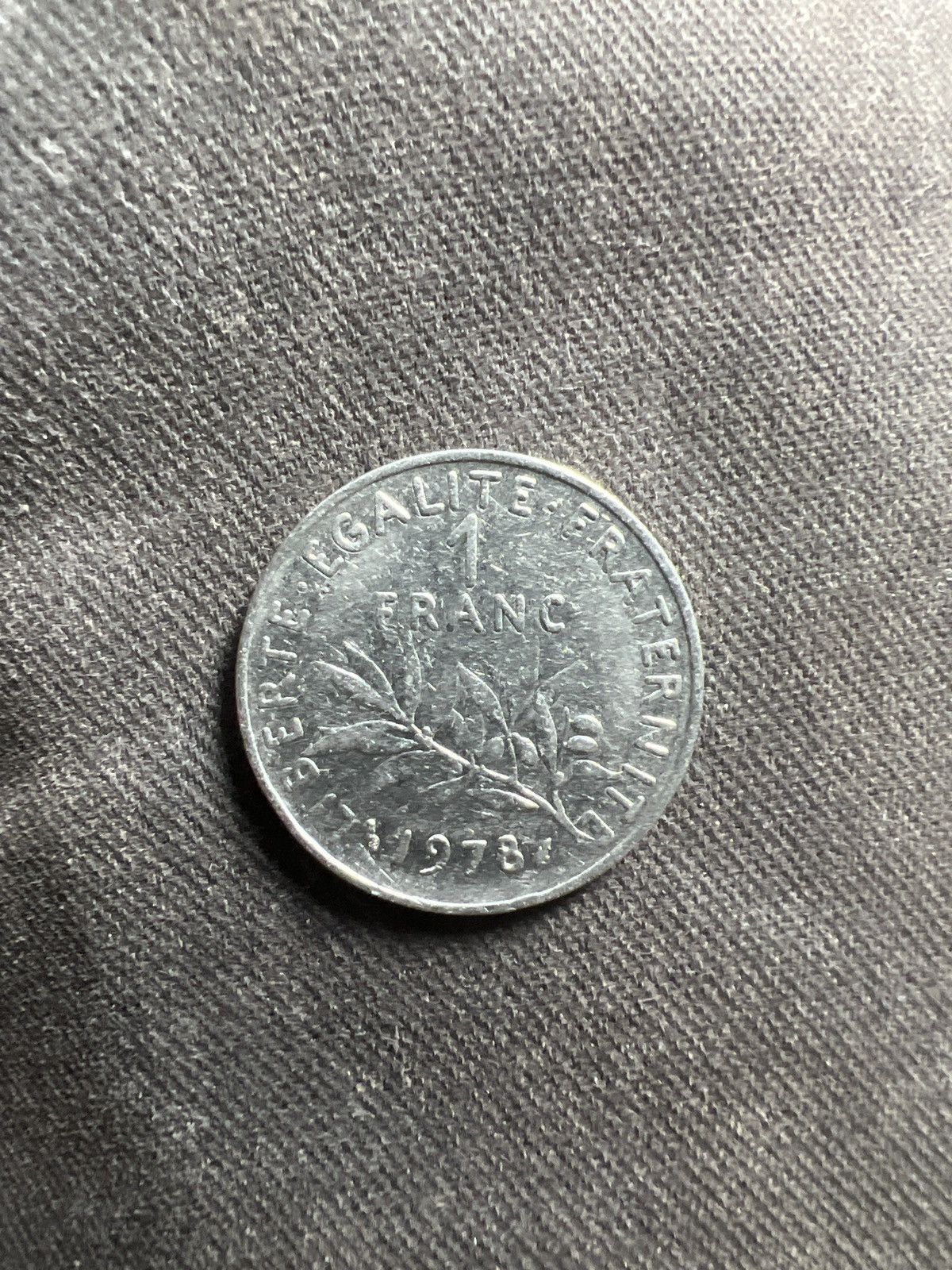 Vintage 1978 French 1 Franc Coin Size ONE SIZE - 2 Thumbnail