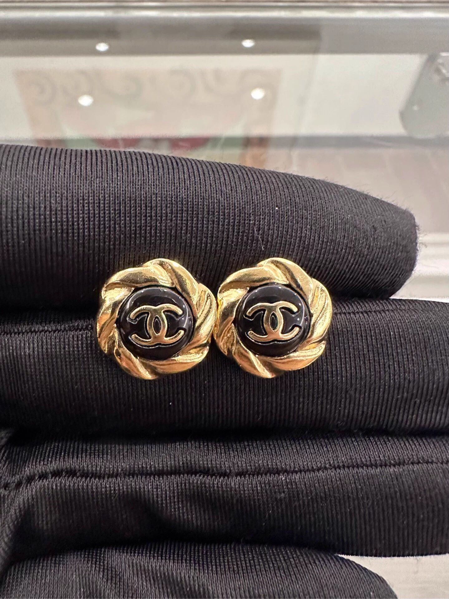 Chanel Chanel Black Gold Camellia Double C Logo Earrings Size ONE SIZE - 3 Thumbnail