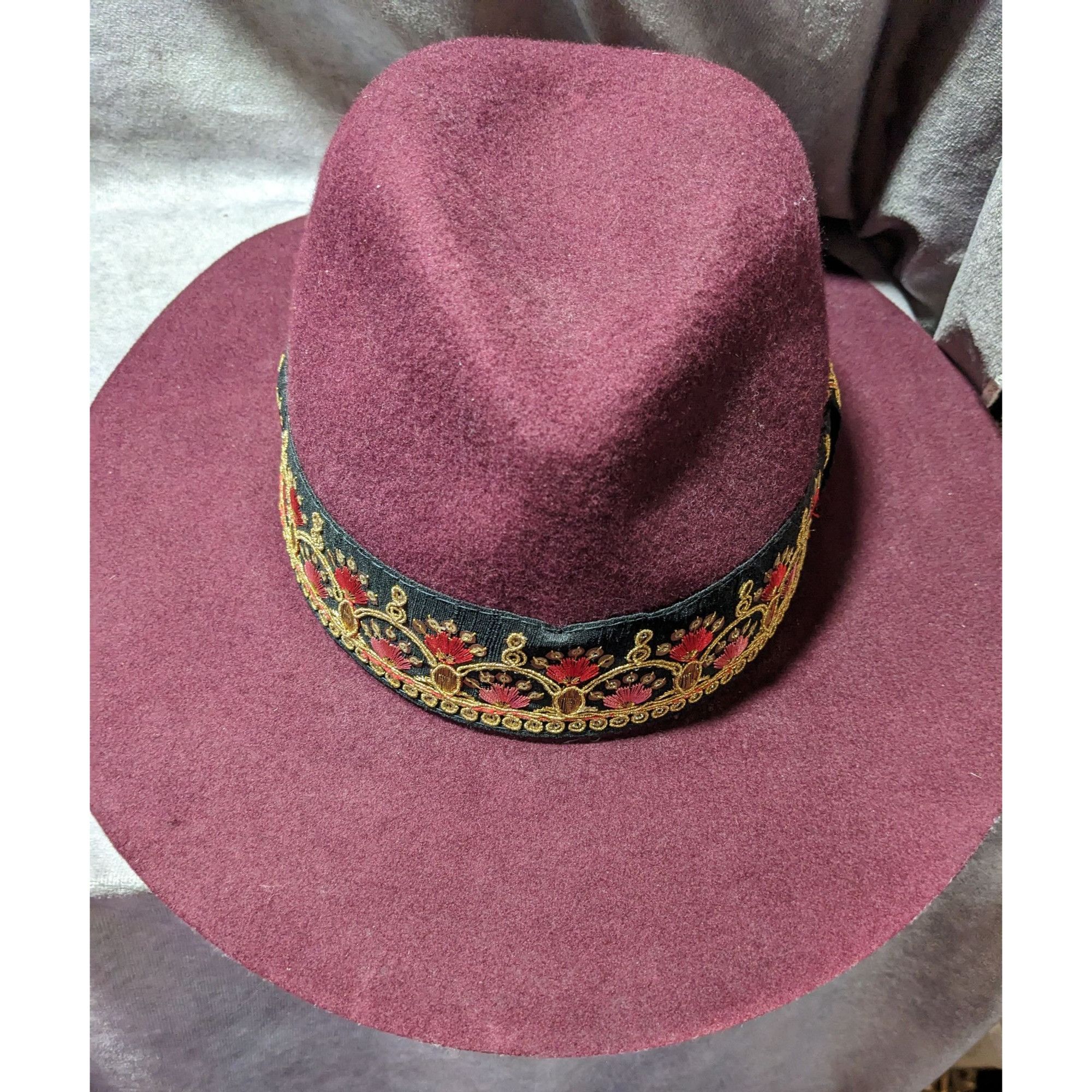 Other Maradji Burgundy Wool Felt Gold Floral Victor Hat Size ONE SIZE - 13 Thumbnail