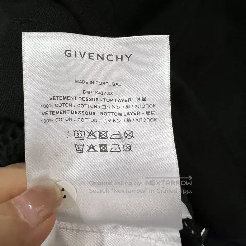 Givenchy Givenchy Fake Two Piece Qilin Arm Hoodie XL Size Size US XL / EU 56 / 4 - 4 Thumbnail