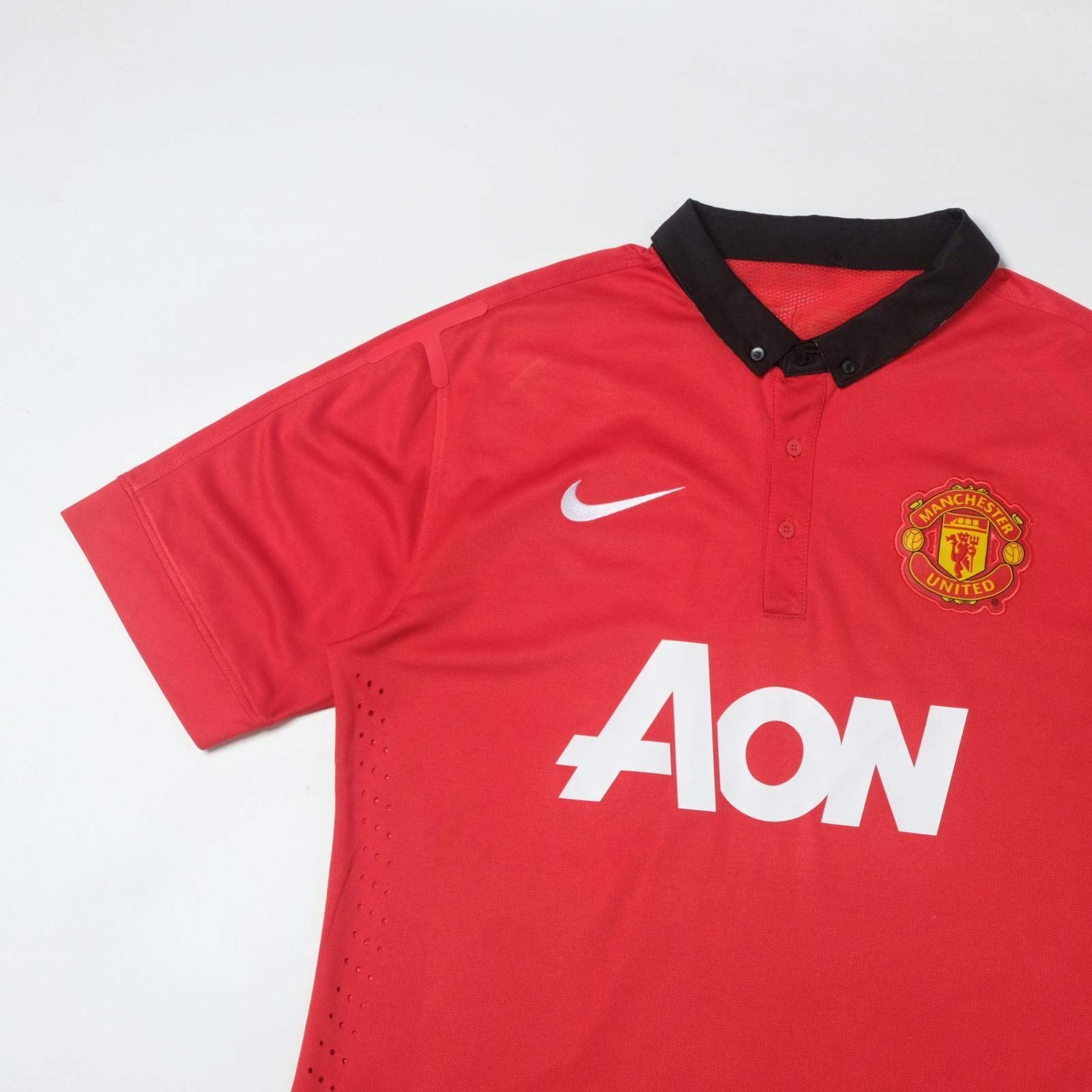 Nike 2013/14 Manchester United Home Shirt (M/L) Size US L / EU 52-54 / 3 - 3 Thumbnail