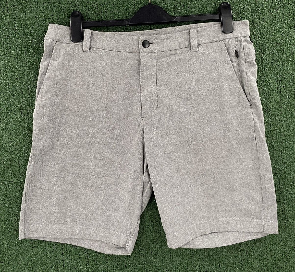 Lululemon Lululemon Commission Grey Shorts Men’s Size 34 Size US 34 / EU 50 - 1 Thumbnail