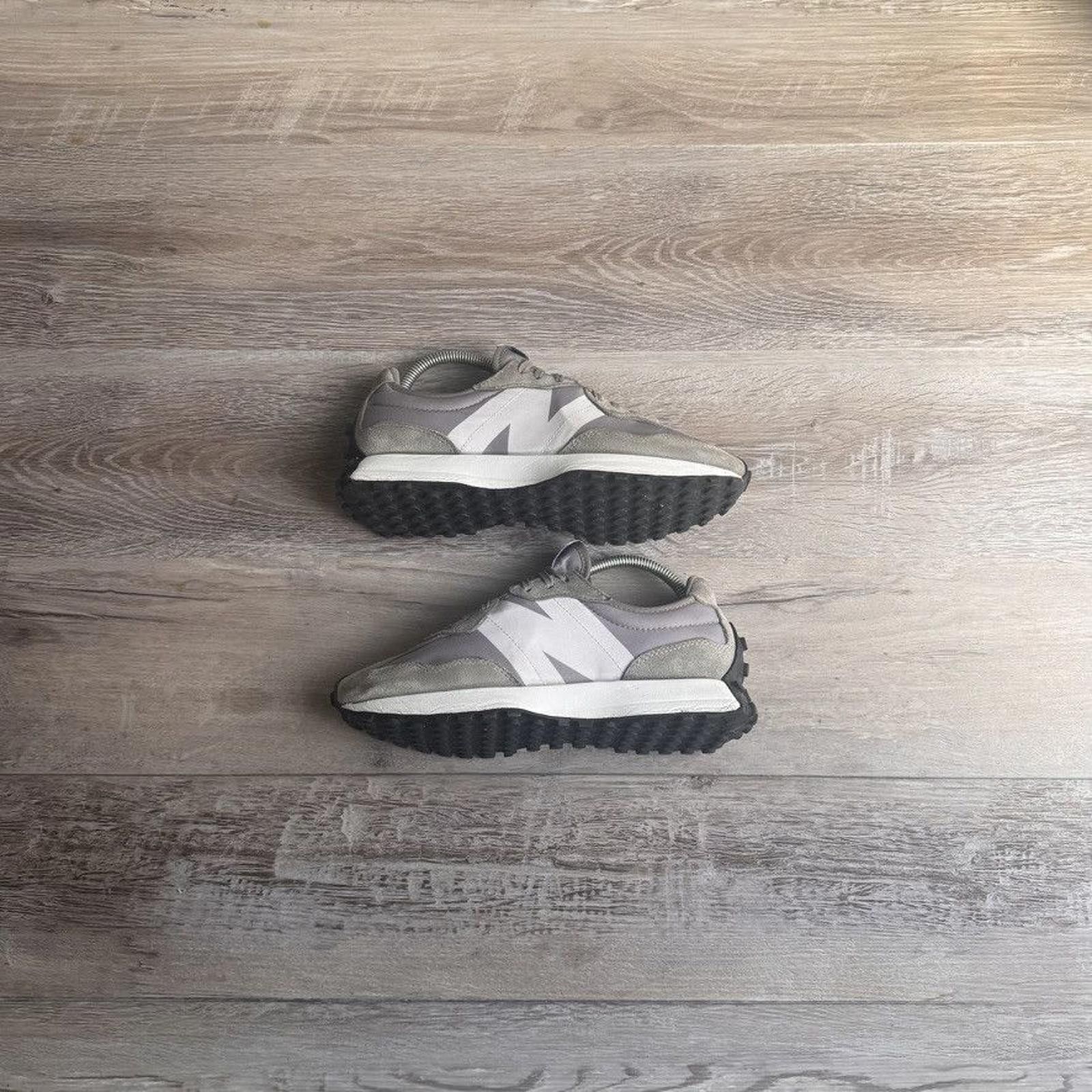 New Balance NEW BALANCE • 327 "Grey" (7.5M) Size US 7.5 / EU 40-41 - 1 Thumbnail