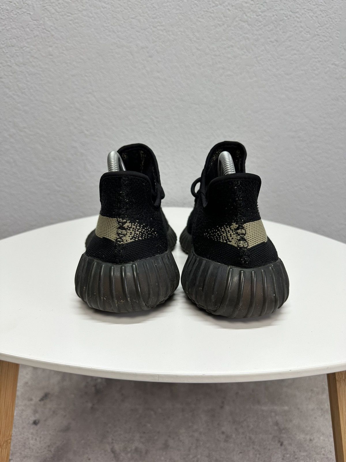Adidas Vintage 2016 Adidas Yeezy 350 V2 Oreo Shoes Sneakers Size US 8.5 / EU 41-42 - 5 Thumbnail