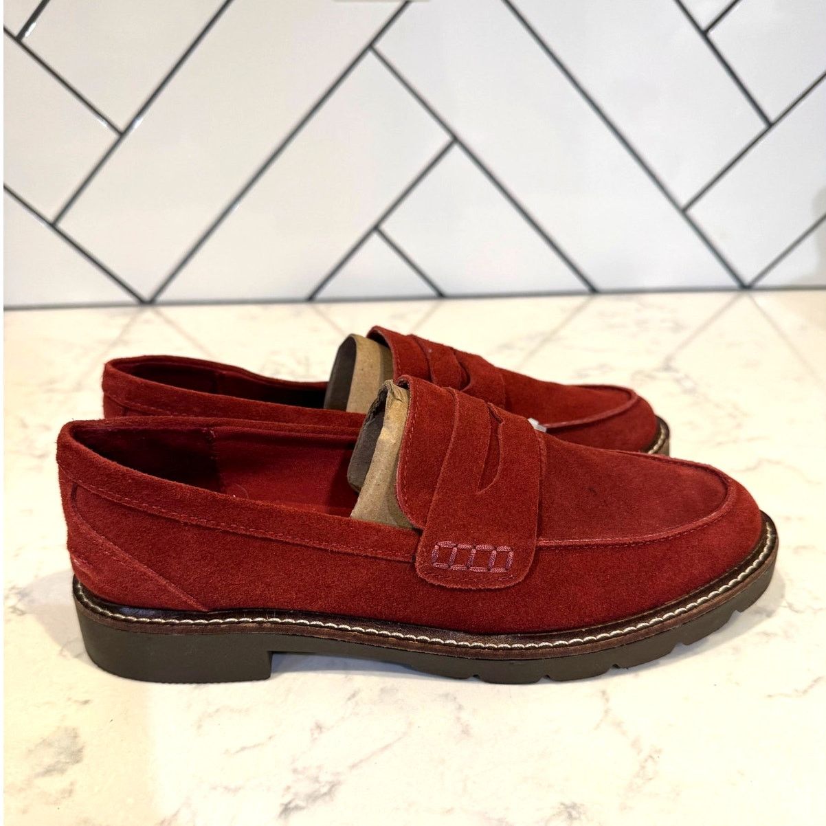 Anne Klein Anne Klein Emmylou Lug Sole Loafers suede maroon size 7 Size US 7 / IT 37 - 1 Thumbnail