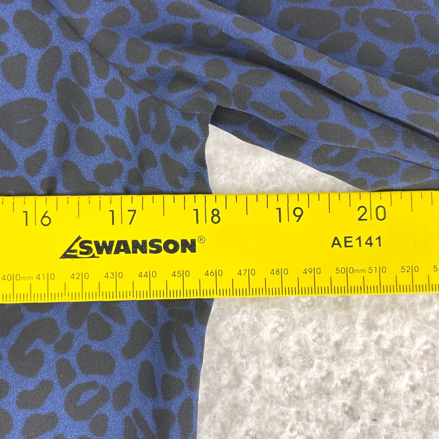 Ann Taylor Ann Taylor LOFT Shirt Women Small Blue Animal Print Long Sleeve Lightweight Size S / US 4 / IT 40 - 7 Thumbnail