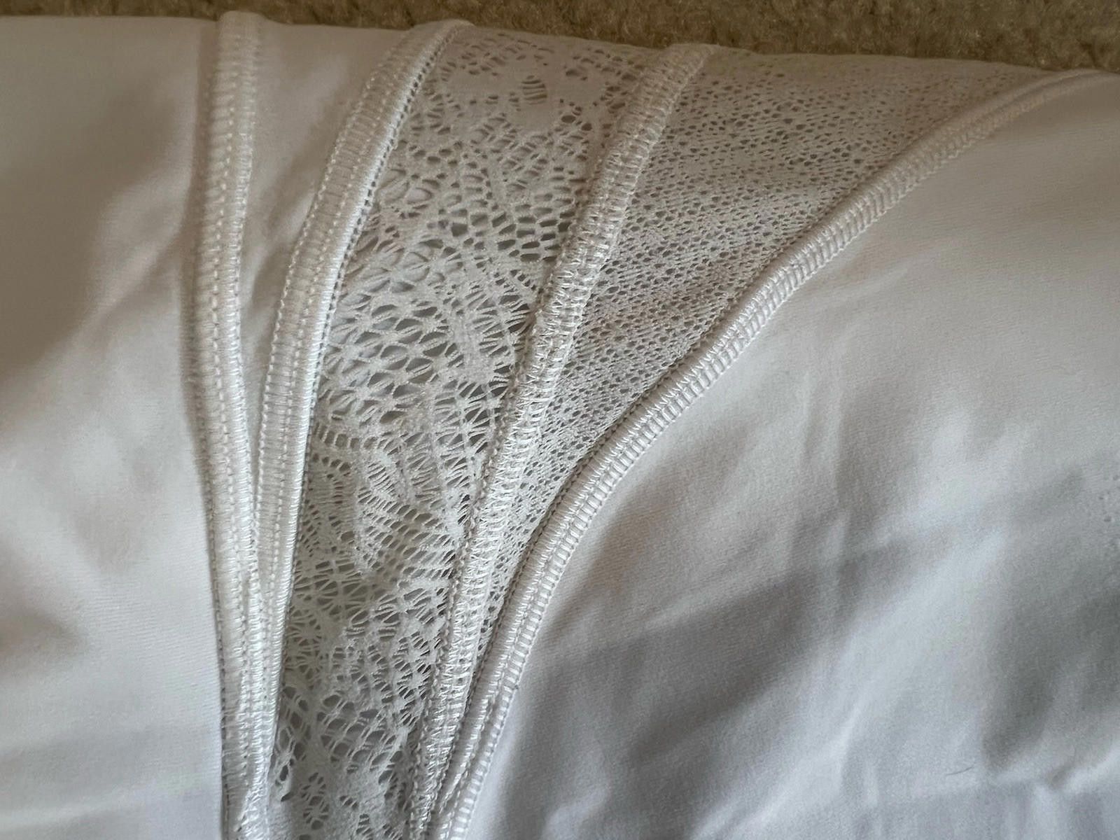Designer Lululemon Wunder Under Crop 21" *Lace White Sz12 Size 34" / US 12 / IT 48 - 7 Thumbnail