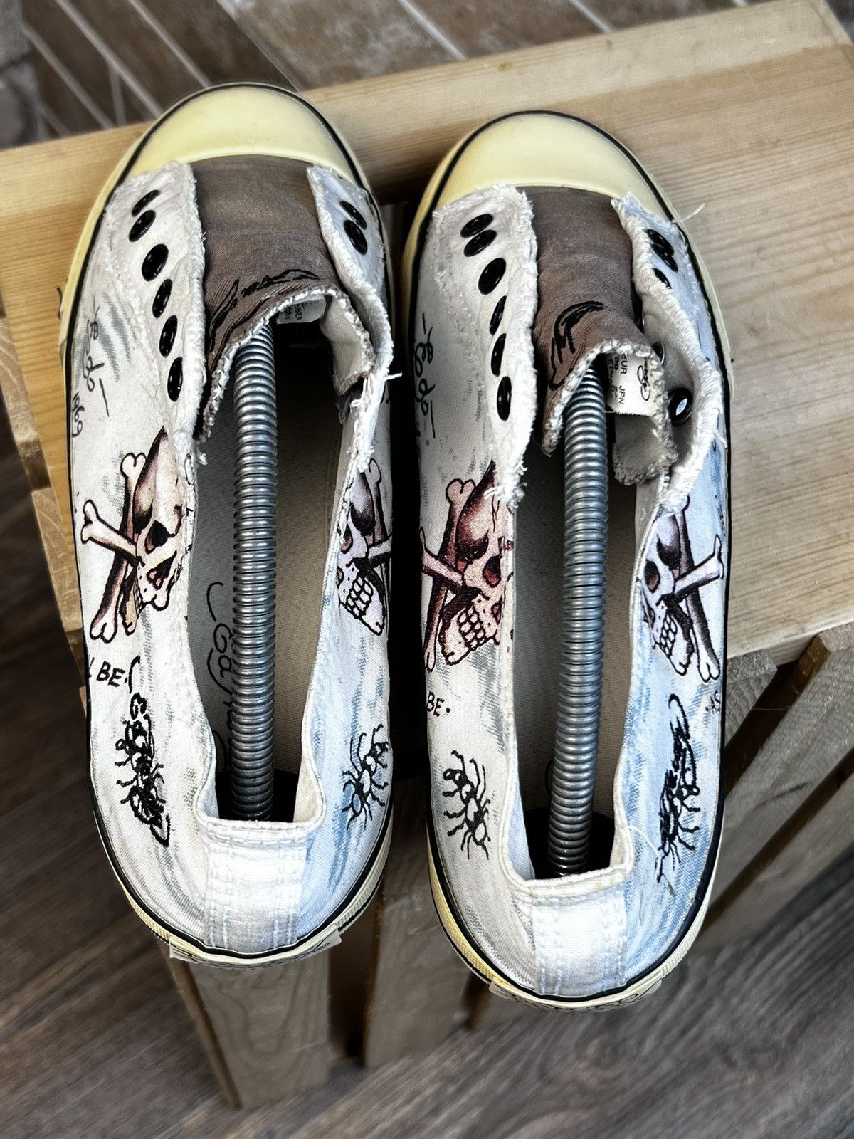 Christian Audigier × Ed Hardy × Vintage Ed Hardy Vintage Skulls Woman’s Beige Shoes Size US 8 / IT 38 - 9 Thumbnail