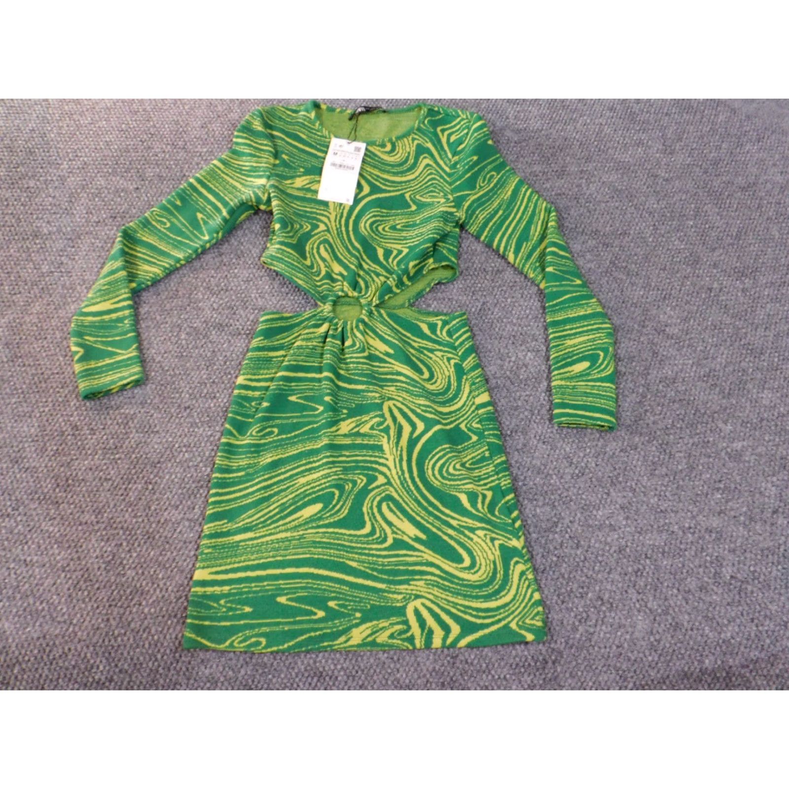 Zara Zara Dress Women Geometric Day Party Casual A-Line Knee Length Green Polyester Crew Neck Zip Raglan Sleeve Stretch Medium M Regular Velvet? Size M / US 6-8 / IT 42-44 - 2 Thumbnail