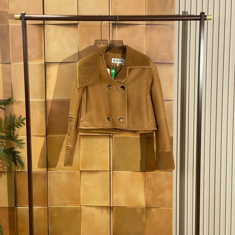 Loewe LOEWE A camel-colored fur coat Size XS / US 0-2 / IT 36-38 - 3 Thumbnail