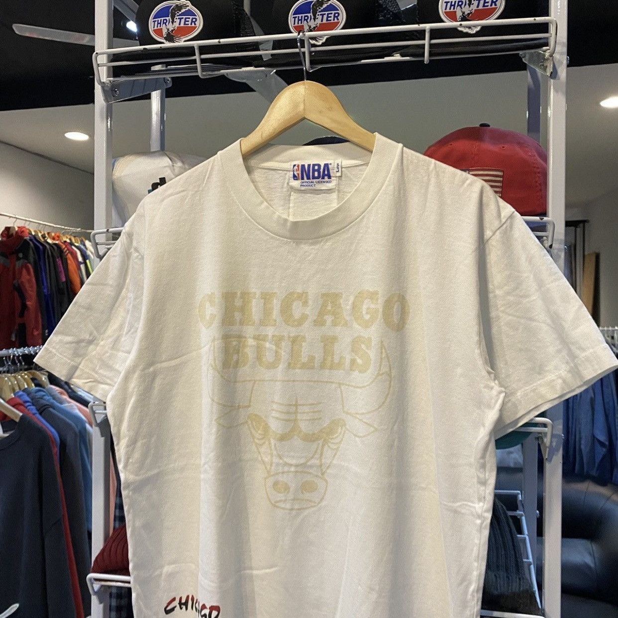 NBA Vintage 90s NBA Chicago Bulls T-Shirt Size US L / EU 52-54 / 3 - 3 Thumbnail