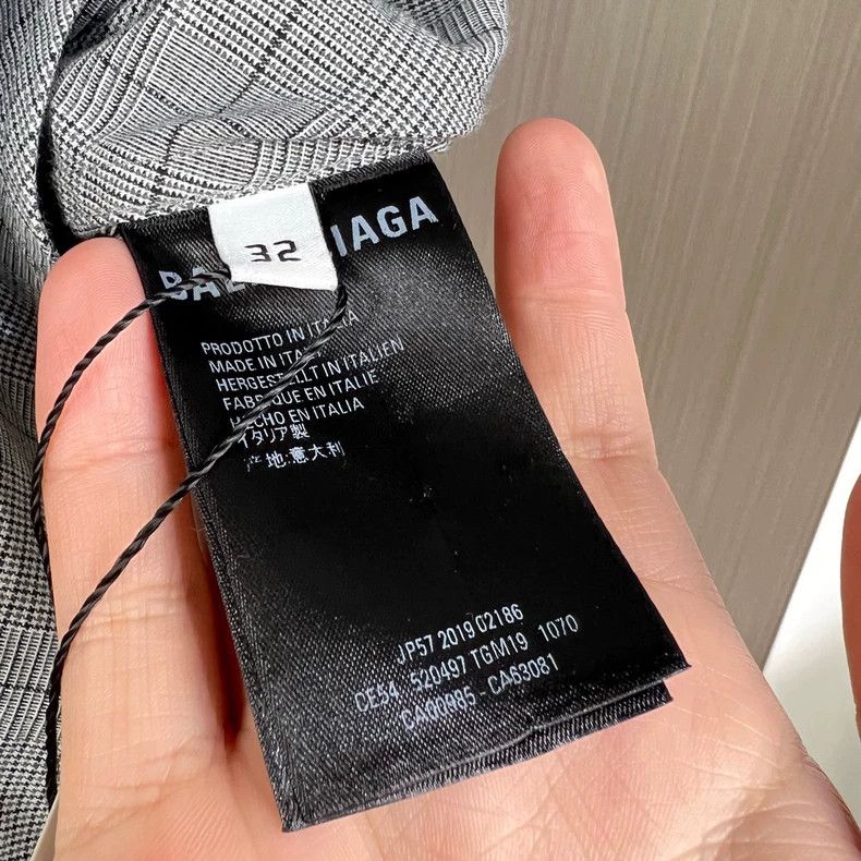 Balenciaga Balenciaga size 32 Back Letter Streamer Shirt 2502-Nextarro Size US M / EU 48-50 / 2 - 7 Thumbnail