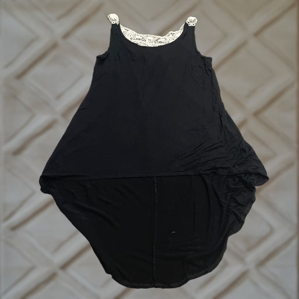 Forever 21 FOREVER 21 Tank Top Womens Medium Black Sleeveless Relaxed Casual Crochet Knit Viscose Beach Bohemian Classic 90s? Size M / US 6-8 / IT 42-44 - 1 Thumbnail