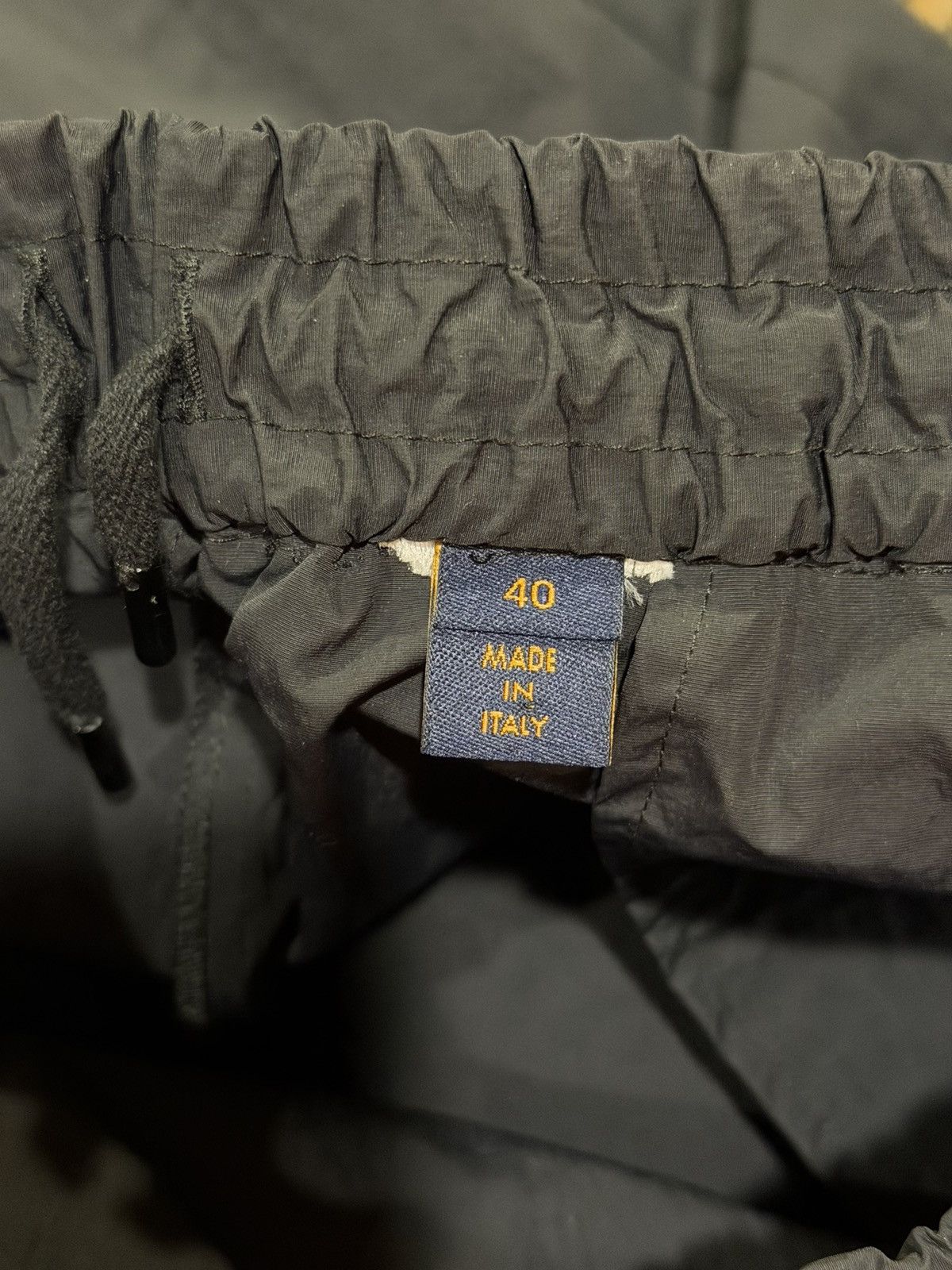Louis Vuitton Louis Vuitton LV Logo Sample Shell Nylon Black Jogger Pants Size US 32 / EU 48 - 11 Thumbnail