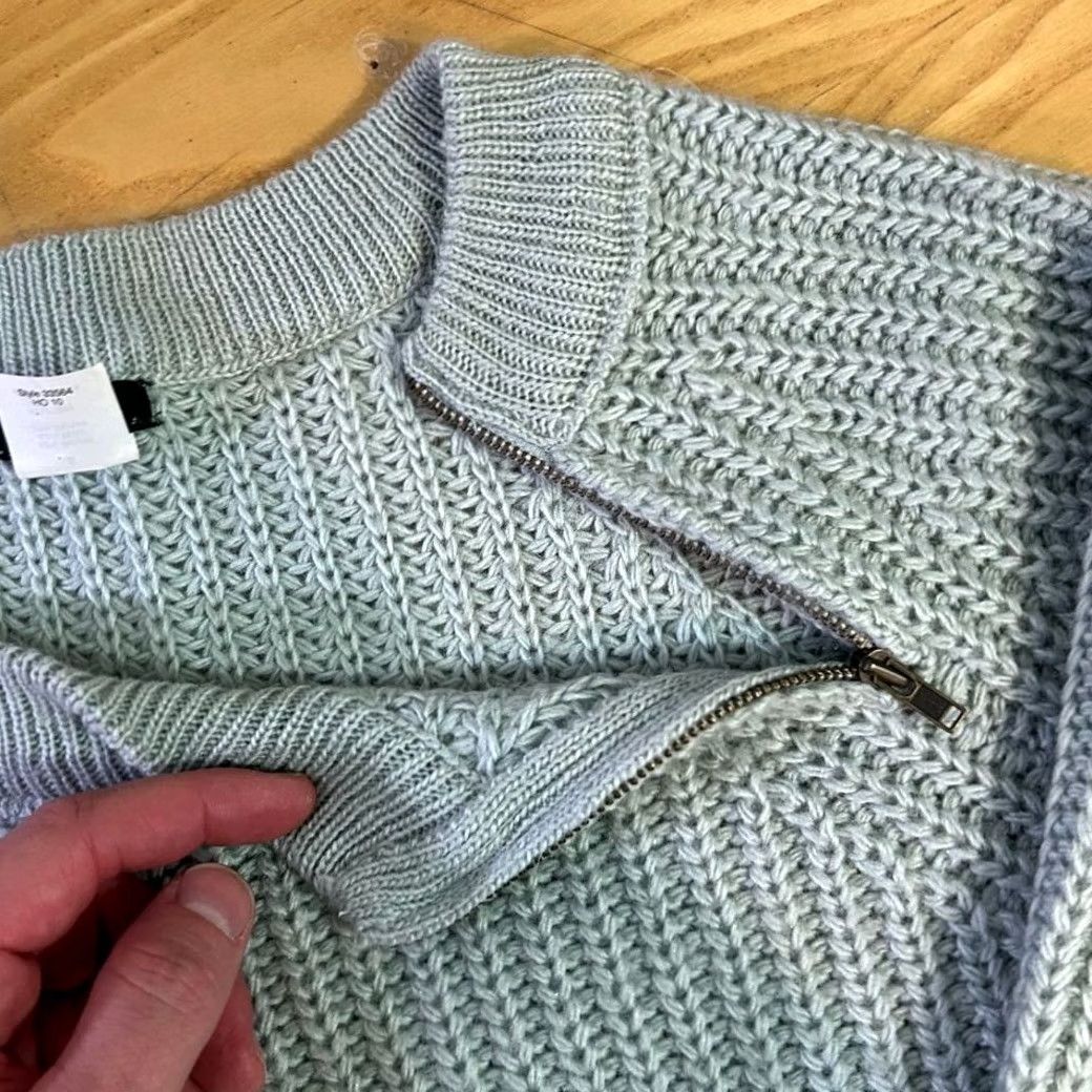 Vintage J Crew Wool Mohair Blend Grew Neck Sweater Zipper Detail Womens Small Gray Size S / US 4 / IT 40 - 3 Thumbnail
