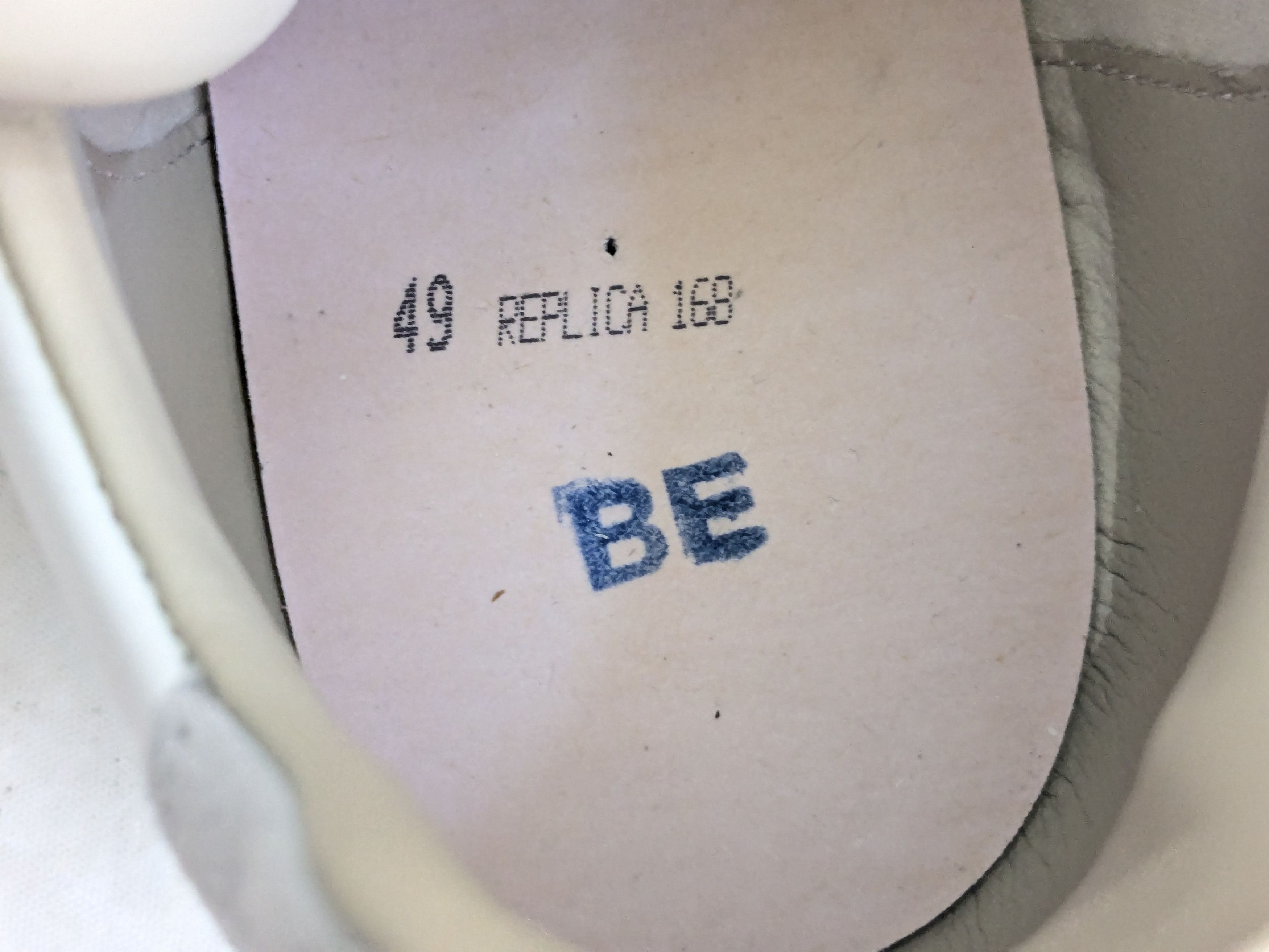 Maison Margiela Maison Margiela GAT Replica White Gray 16 49 Low Size US 15 / EU 48 - 8 Thumbnail