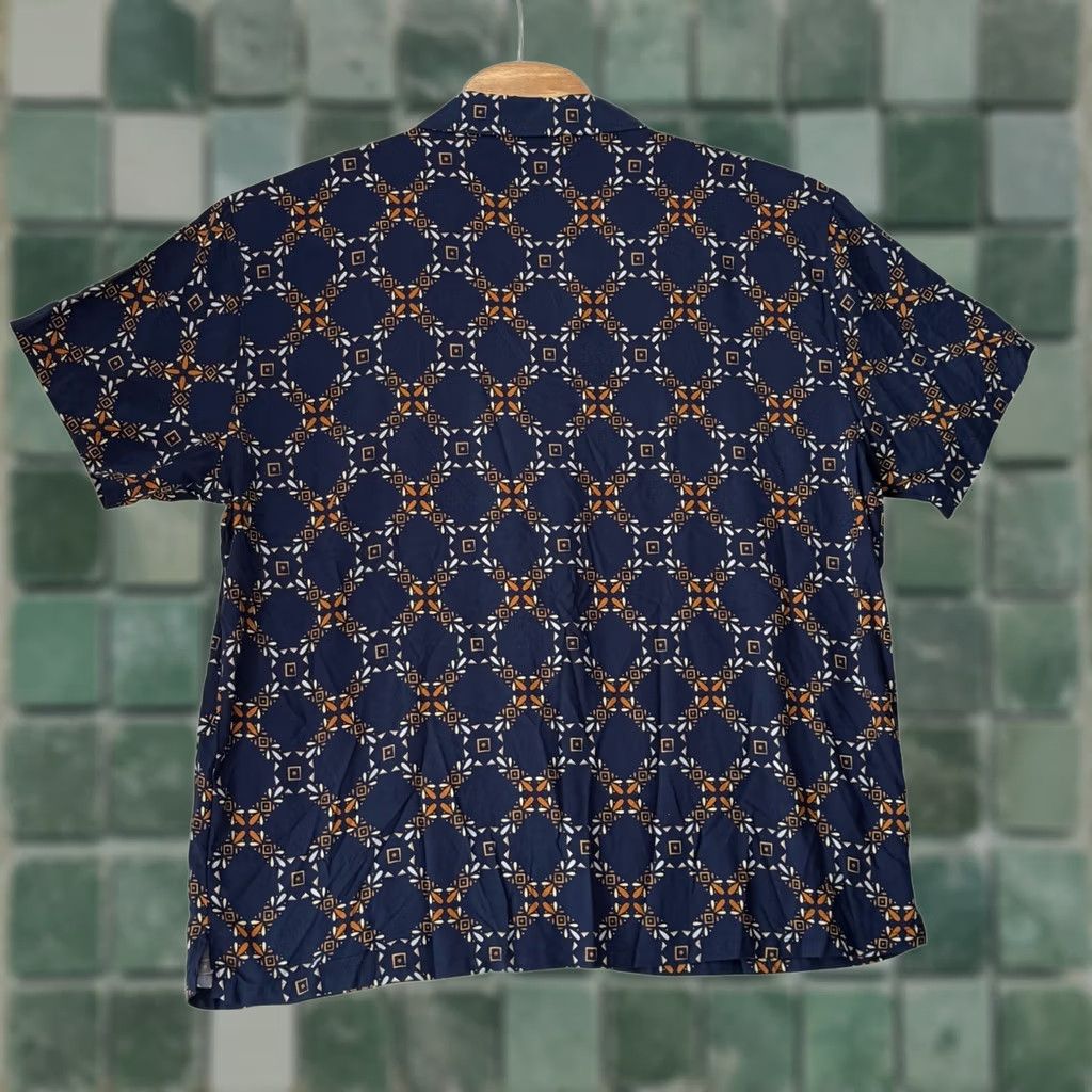 Vintage Modelo Mens 2XL Button-Down Shirt Navy Blue Geometric Logo Camp Summer NWT Size US XXL / EU 58 / 5 - 1 Thumbnail