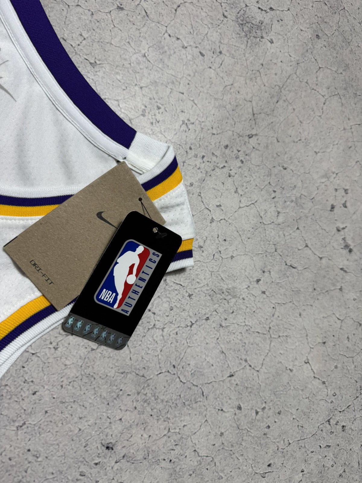 Nike Nike Los Angeles Lakers #23 James NBA Basketball Jersey Size US L / EU 52-54 / 3 - 7 Thumbnail