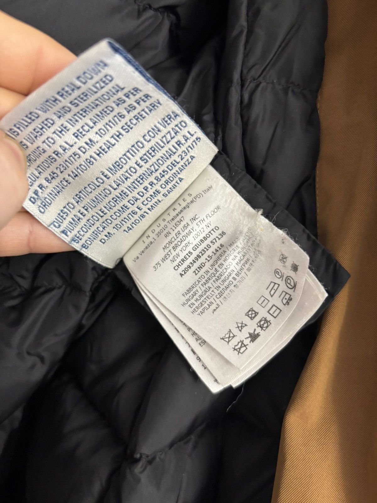 Moncler Moncler Chireis Fur-Trimmed Coat Jacket Womans Size 2 Size S / US 4 / IT 40 - 16 Thumbnail