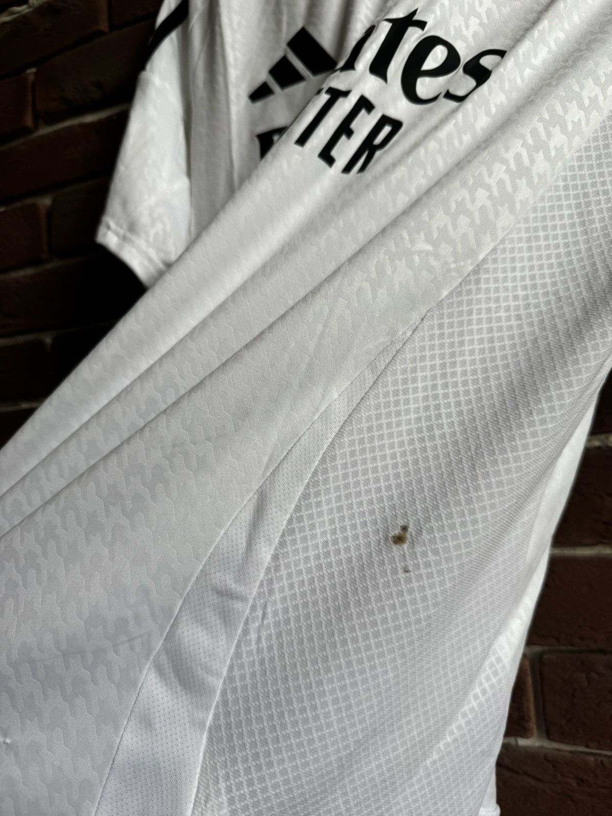 Other Adidas Real Madrid Football Jersey M Hype Soccer Grail Size US M / EU 48-50 / 2 - 8 Thumbnail