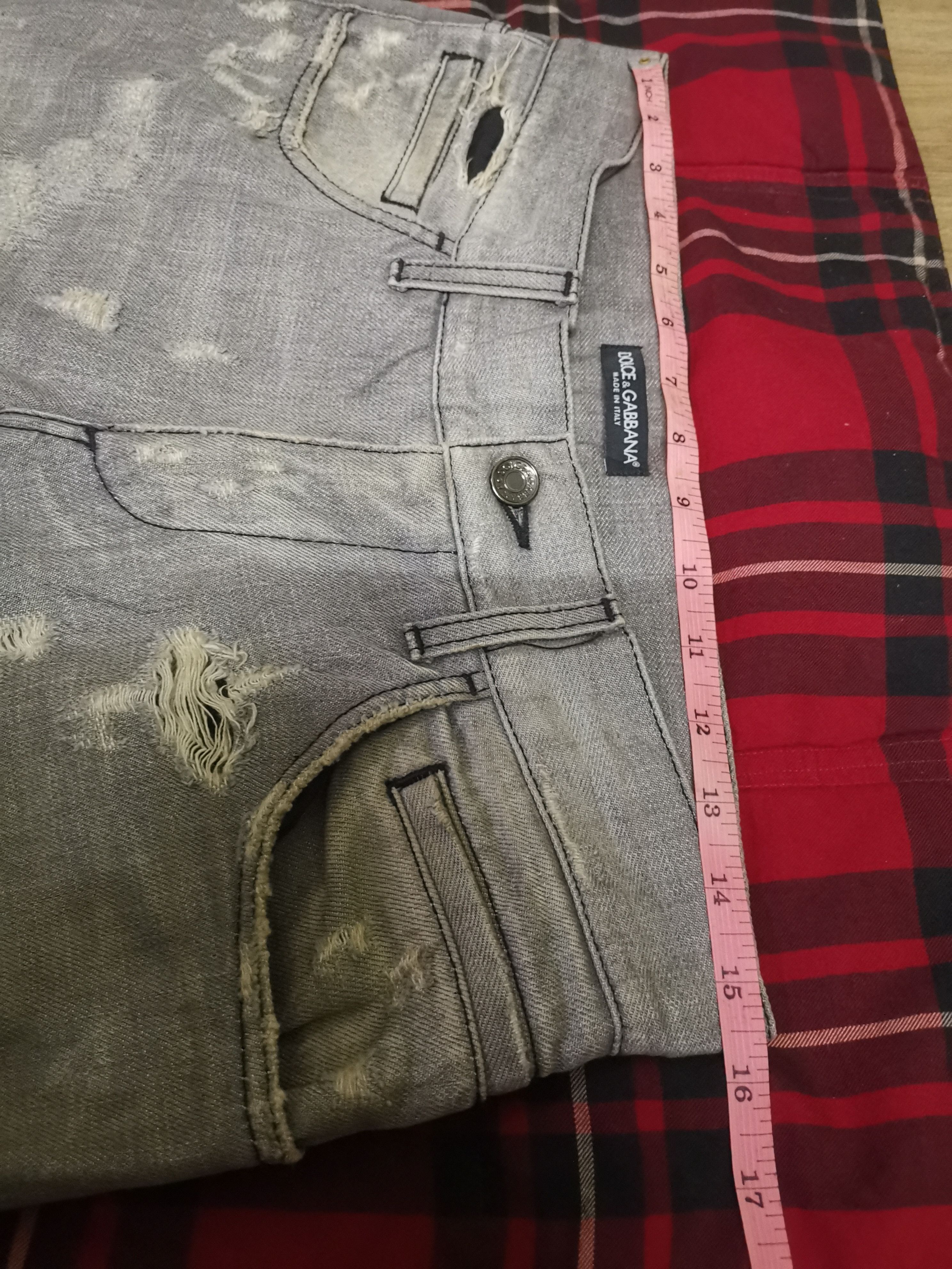 Dolce & Gabbana 💥Rare💥 Dolce & Gabbana Distressed Denim Size US 31 - 25 Thumbnail
