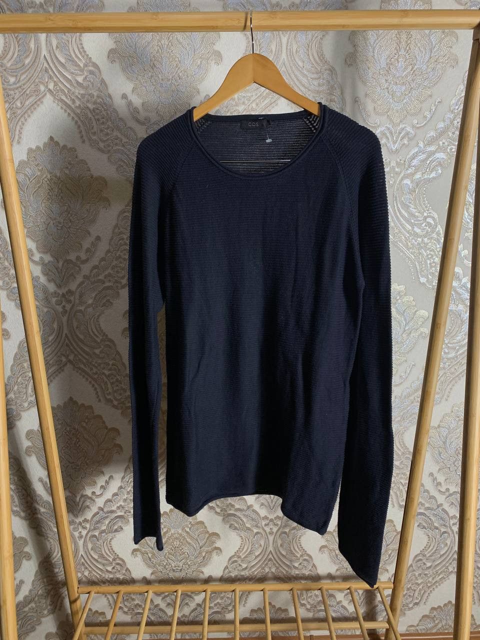 Cos Vintage Cos Long Sleeve Italian Designer Sweater Casual Y2K Size US L / EU 52-54 / 3 - 1 Thumbnail