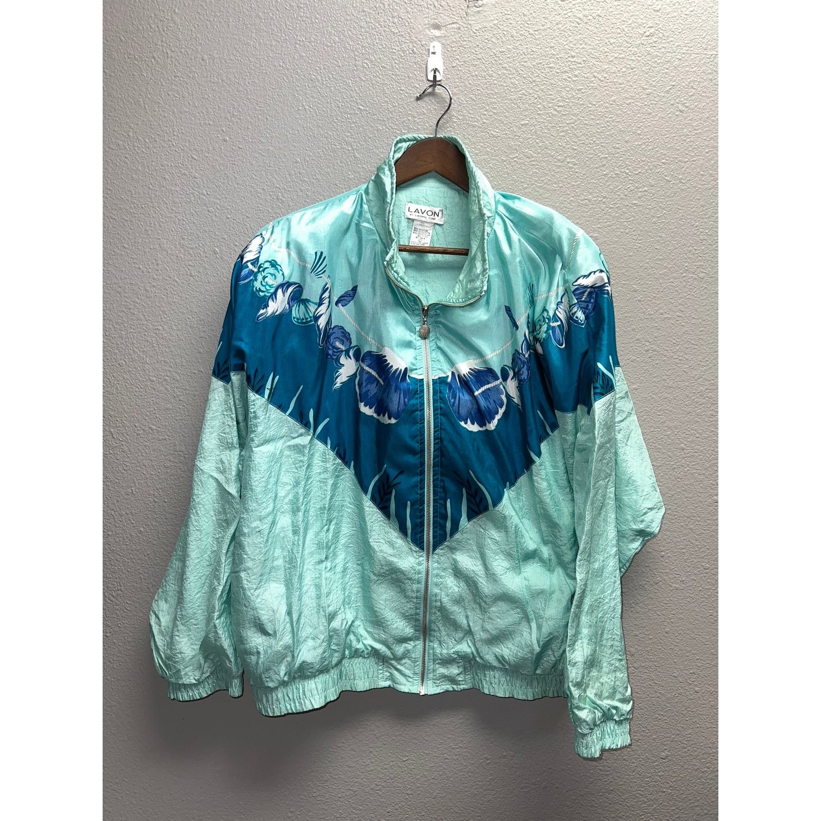Vintage Vintage Womens Lavon Windbreaker Shells Shell Full Zip VTG L Size L / US 10 / IT 46 - 1 Thumbnail