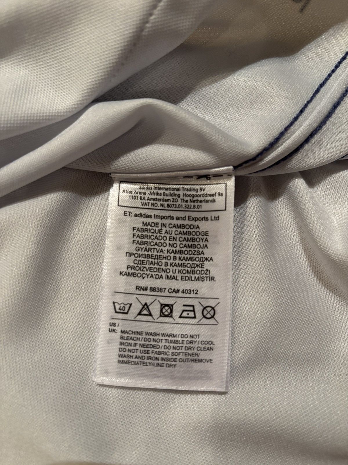 Adidas Real Madrid 2016/17 Benzema Home Jersey Size US L / EU 52-54 / 3 - 4 Thumbnail
