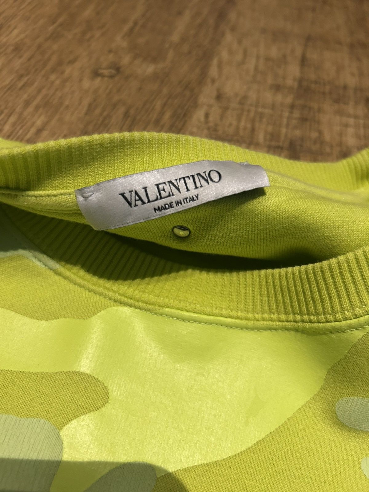 Valentino Valentino Neon Camouflage Sweatshirt - Medium Size US M / EU 48-50 / 2 - 3 Thumbnail