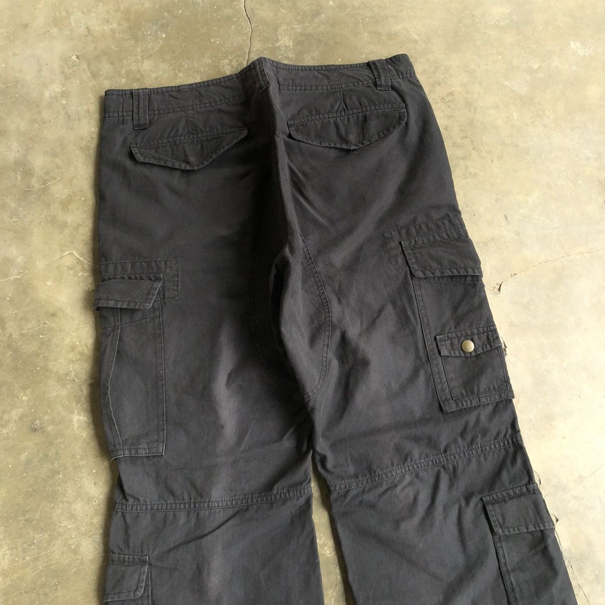 Takeo Kikuchi 2000s Takeo Kikuchi Multipocket Cargo Pants Black Designer Size US 34 / EU 50 - 10 Thumbnail