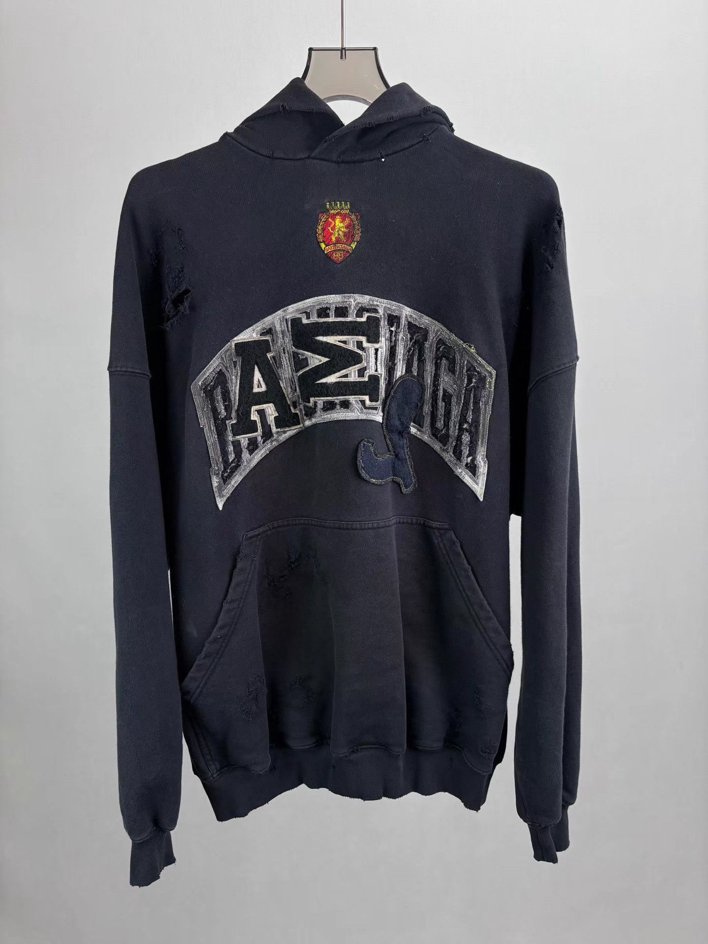 Balenciaga BALENCIAGA Embroidered Logo Hoodie K1 Size US L / EU 52-54 / 3 - 1 Thumbnail