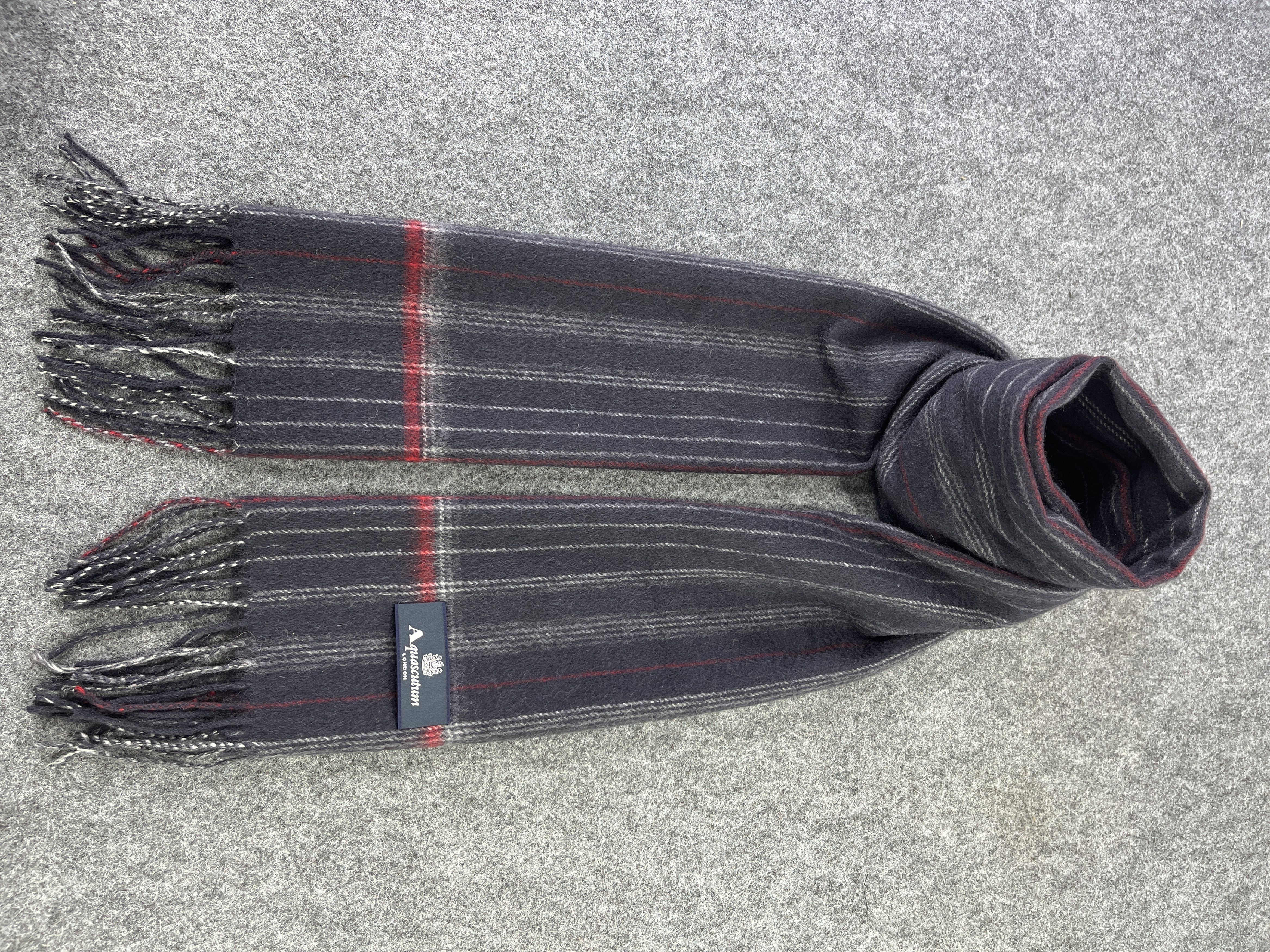 Aquascutum × Vintage Aquascutum Scarf / Muffler / Neckwear T184 Size ONE SIZE - 1 Thumbnail