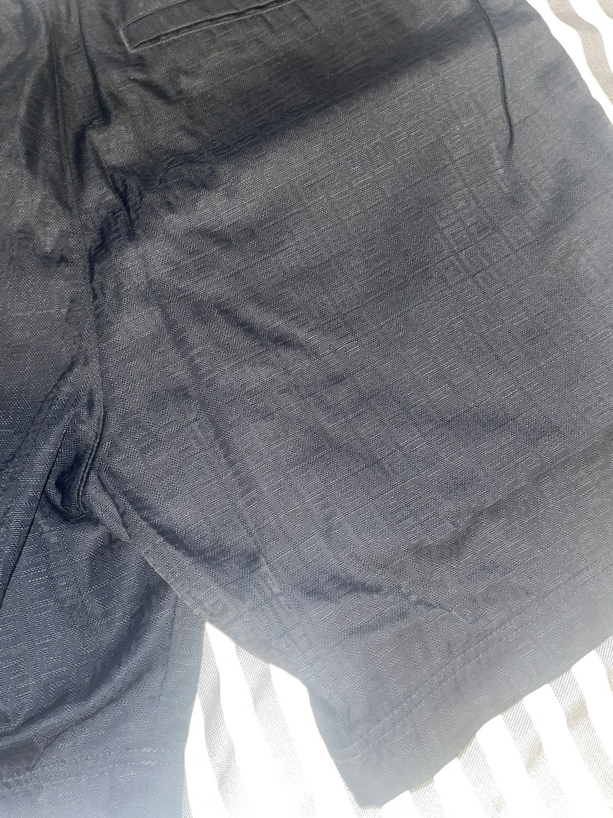 Givenchy Givenchy 4g nylon shorts Size US 32 / EU 48 - 12 Thumbnail