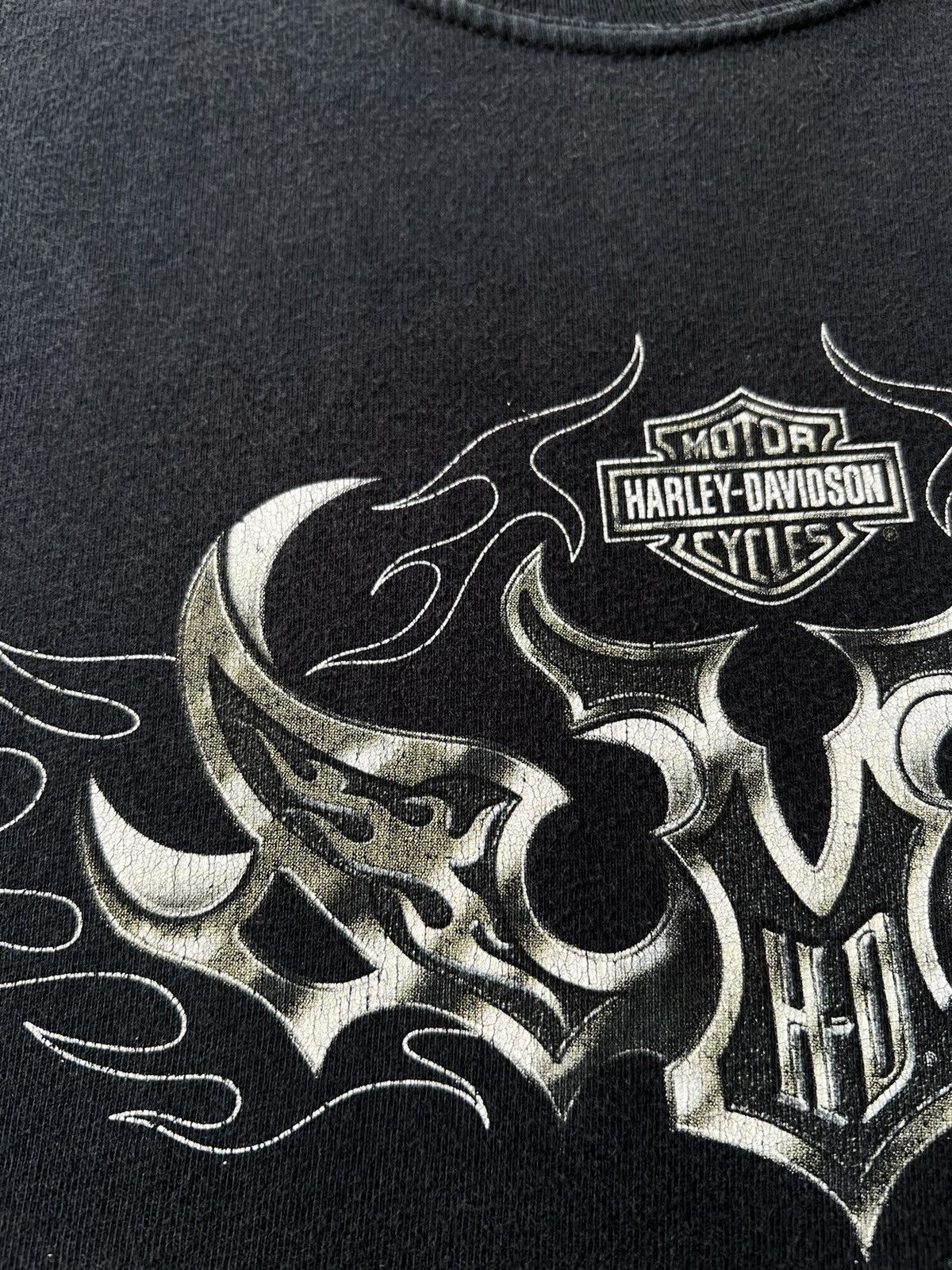Harley Davidson Vintage 2005 Harley Davidson Tribal Flames Y2k Black T-shirt Size US M / EU 48-50 / 2 - 6 Thumbnail