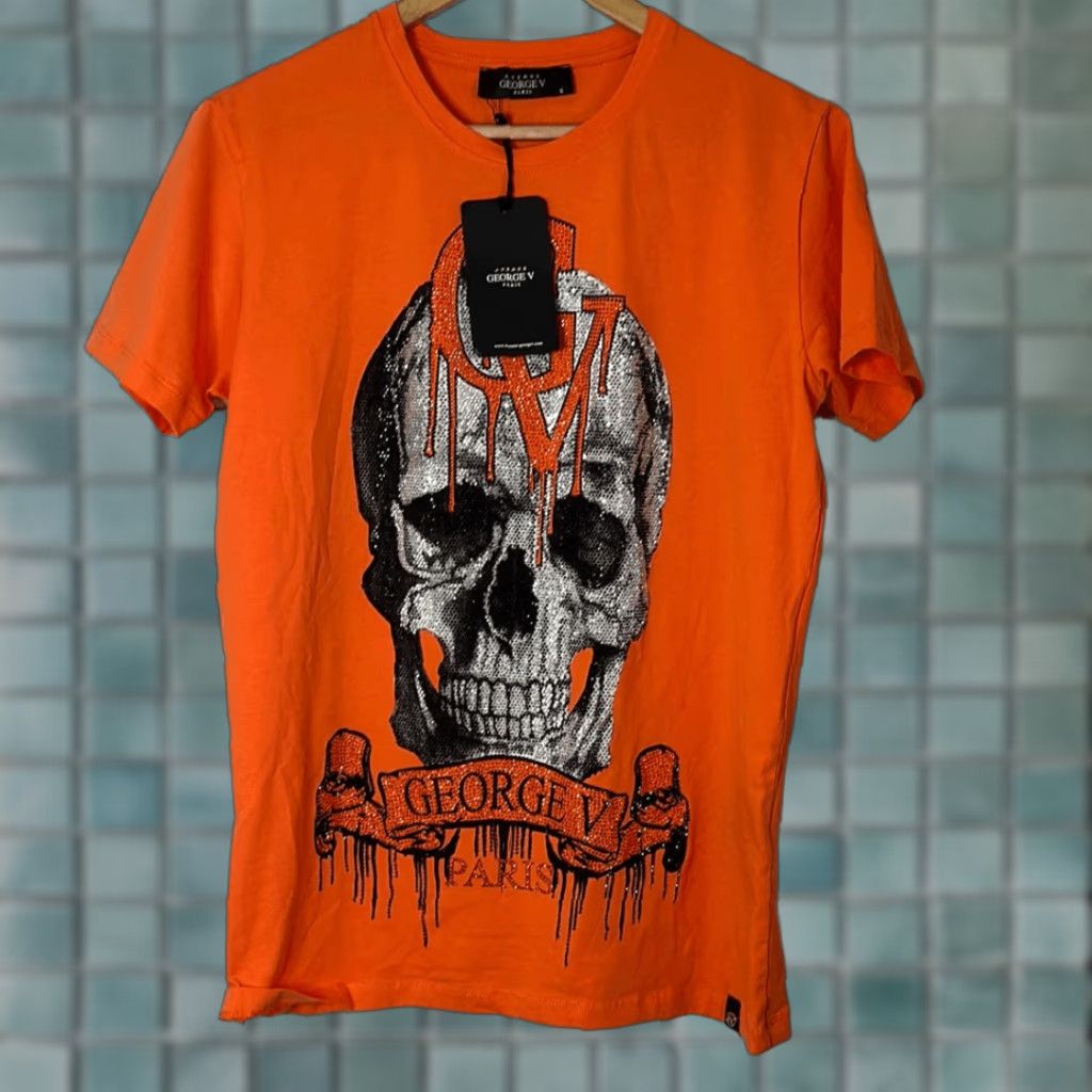 Avenue VINTAGE Avenue George V Paris Glitter Skull Shorts and Shirt Set S Unisex Adults Orange Shirt Shorts Outfit/Set Men’s Women’s? Size US S / EU 44-46 / 1 - 1 Thumbnail