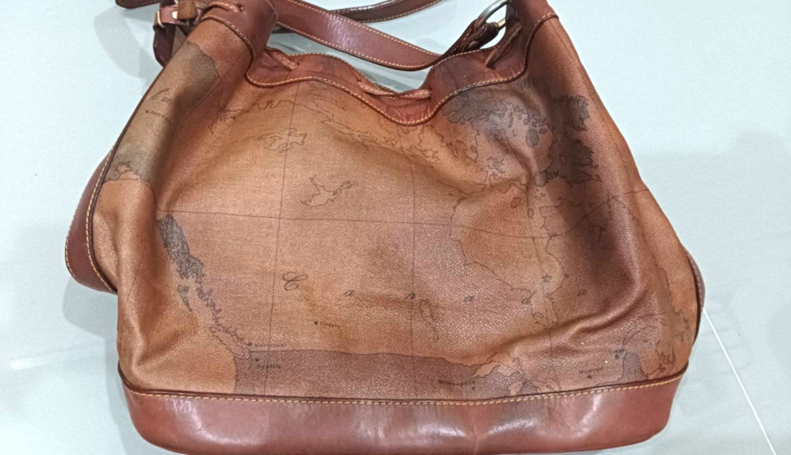 Alviero Martini × Vintage Alviero Martini Bucket Bag Size ONE SIZE - 2 Thumbnail