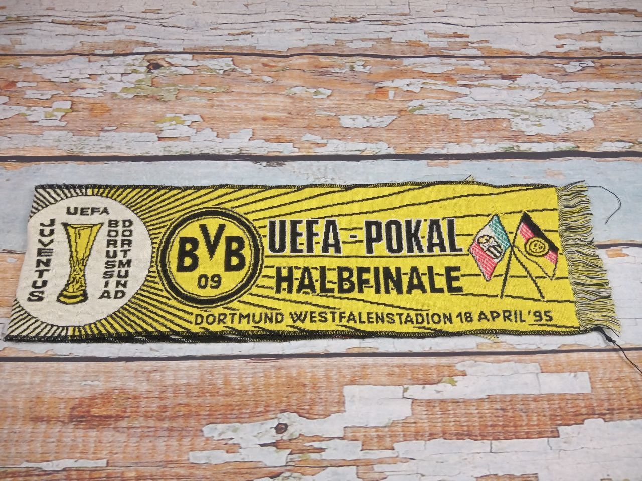 Other soccer scarf borussia dortmund juventus uefa cup 1995 Size ONE SIZE - 3 Thumbnail