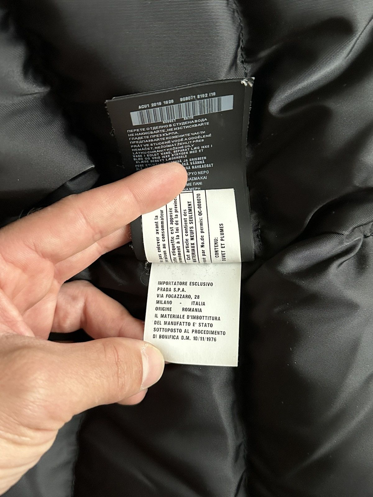 Prada 2019 Prada triangle parka Size US M / EU 48-50 / 2 - 12 Thumbnail