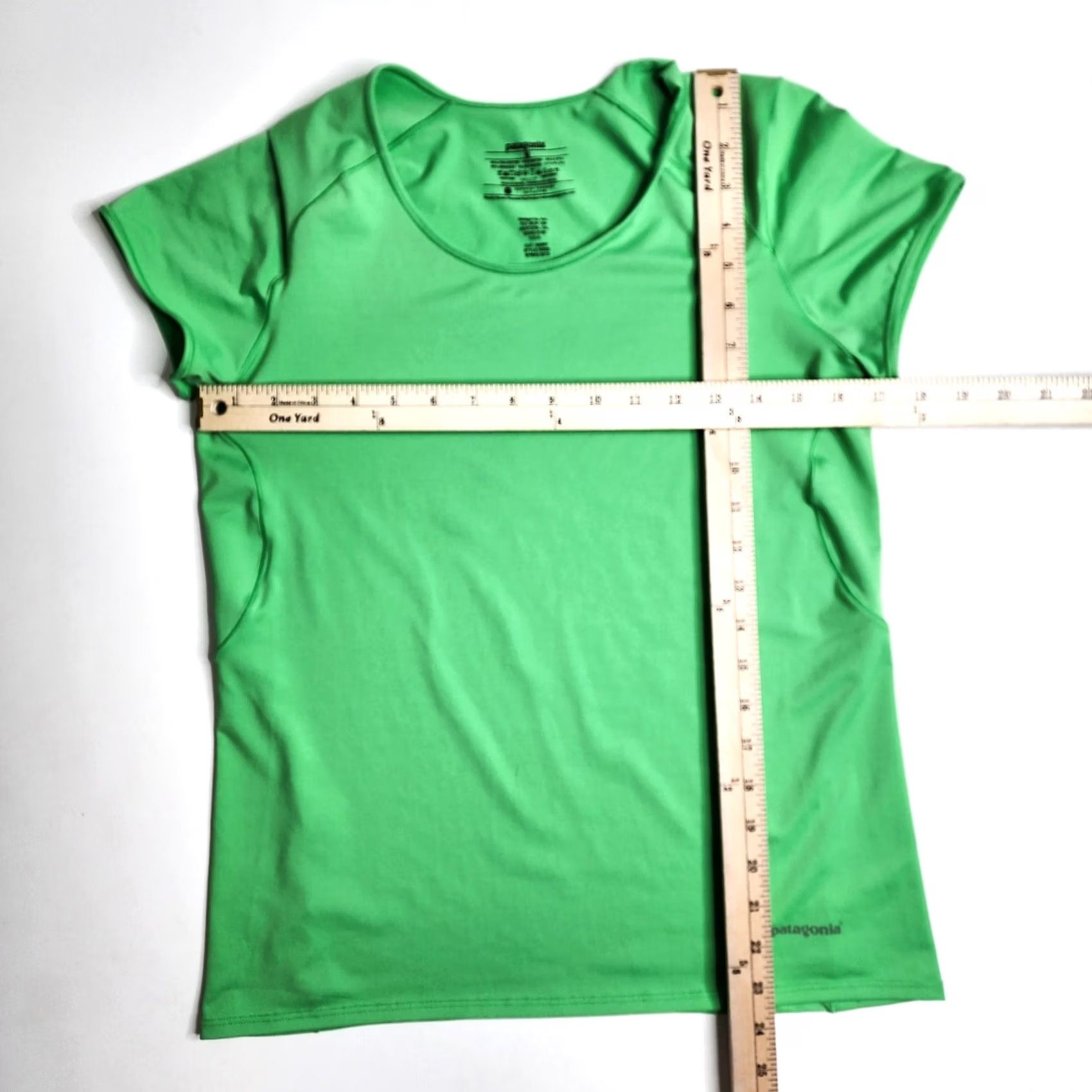 Patagonia Patagonia Common Thread Women's Short Sleeve T-Shirt M Green Activewear Stretch Size M / US 6-8 / IT 42-44 - 5 Thumbnail