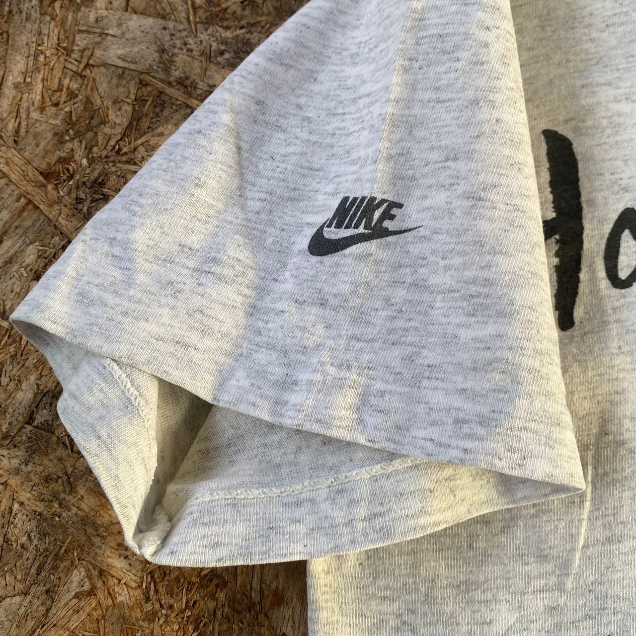 Nike Vintage 90s Nike Marathon Honolulu Finisher 1993 Tshirt Size US L / EU 52-54 / 3 - 6 Thumbnail