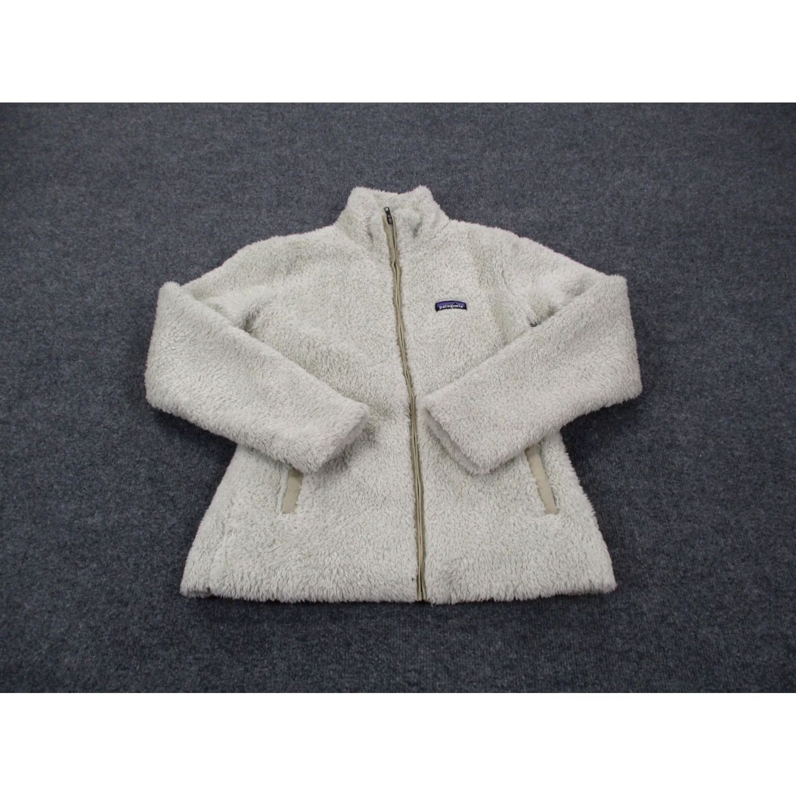 Patagonia Patagonia Jacket Womens M Beige Fuzzy Fleece Sherpa Outdoor Hiking Camping Windbreaker Full Zip Pockets Outdoor Womens M Beige Patagonia Jacket Size M / US 6-8 / IT 42-44 - 2 Thumbnail