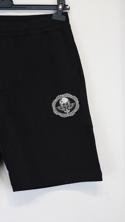 Alexander McQueen o1rshd1 ***Defect / Skull & Butterfly Emb Shorts in Black Size US 30 / EU 46 - 2 Thumbnail