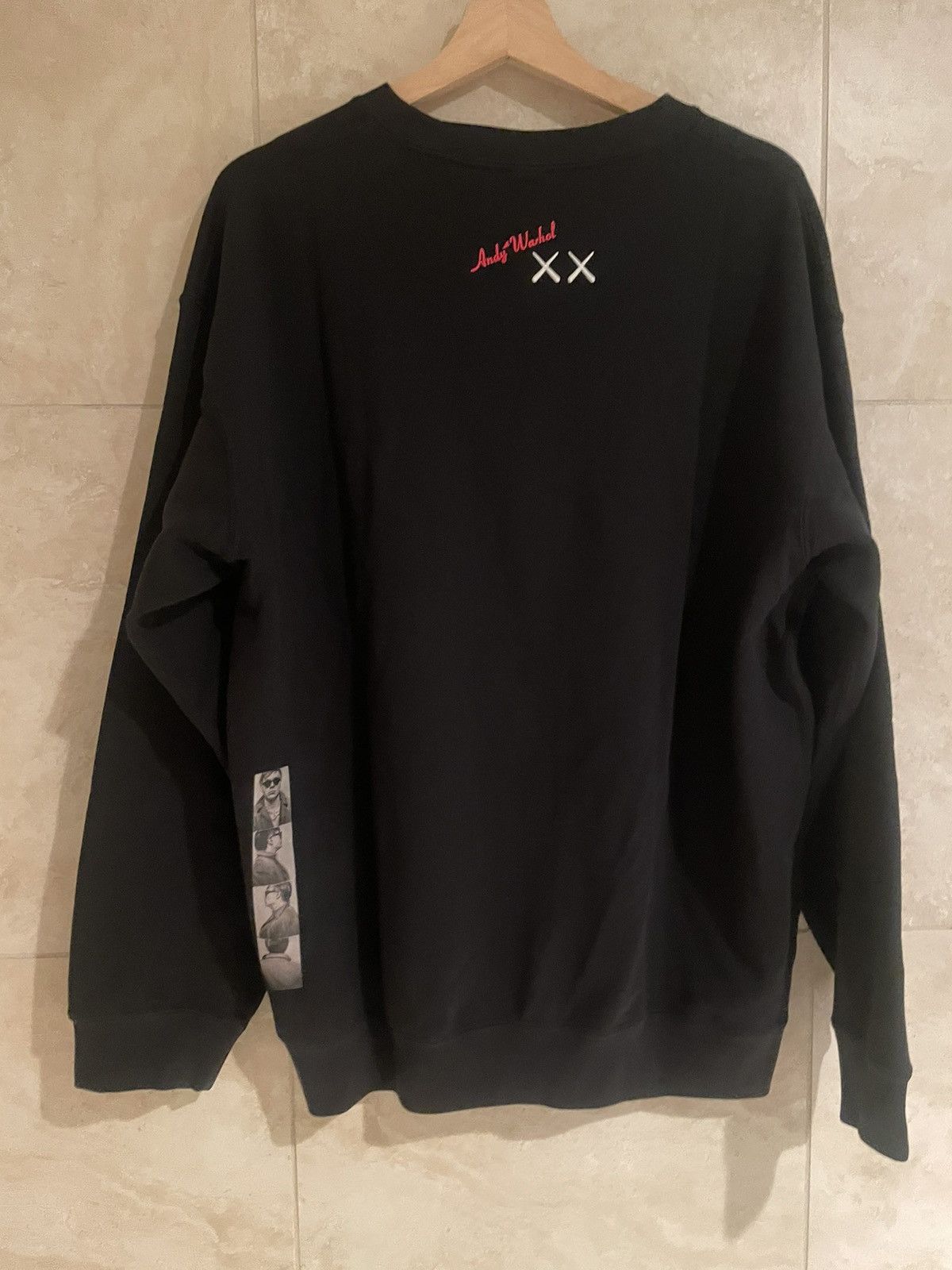Kaws × Uniqlo UnicloXKawsXAndywarhol Size US M / EU 48-50 / 2 - 6 Thumbnail
