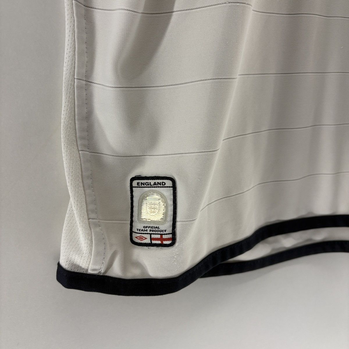Umbro England 2004 Home Reversible Kit Soccer Football Jersey Size US XL / EU 56 / 4 - 5 Thumbnail