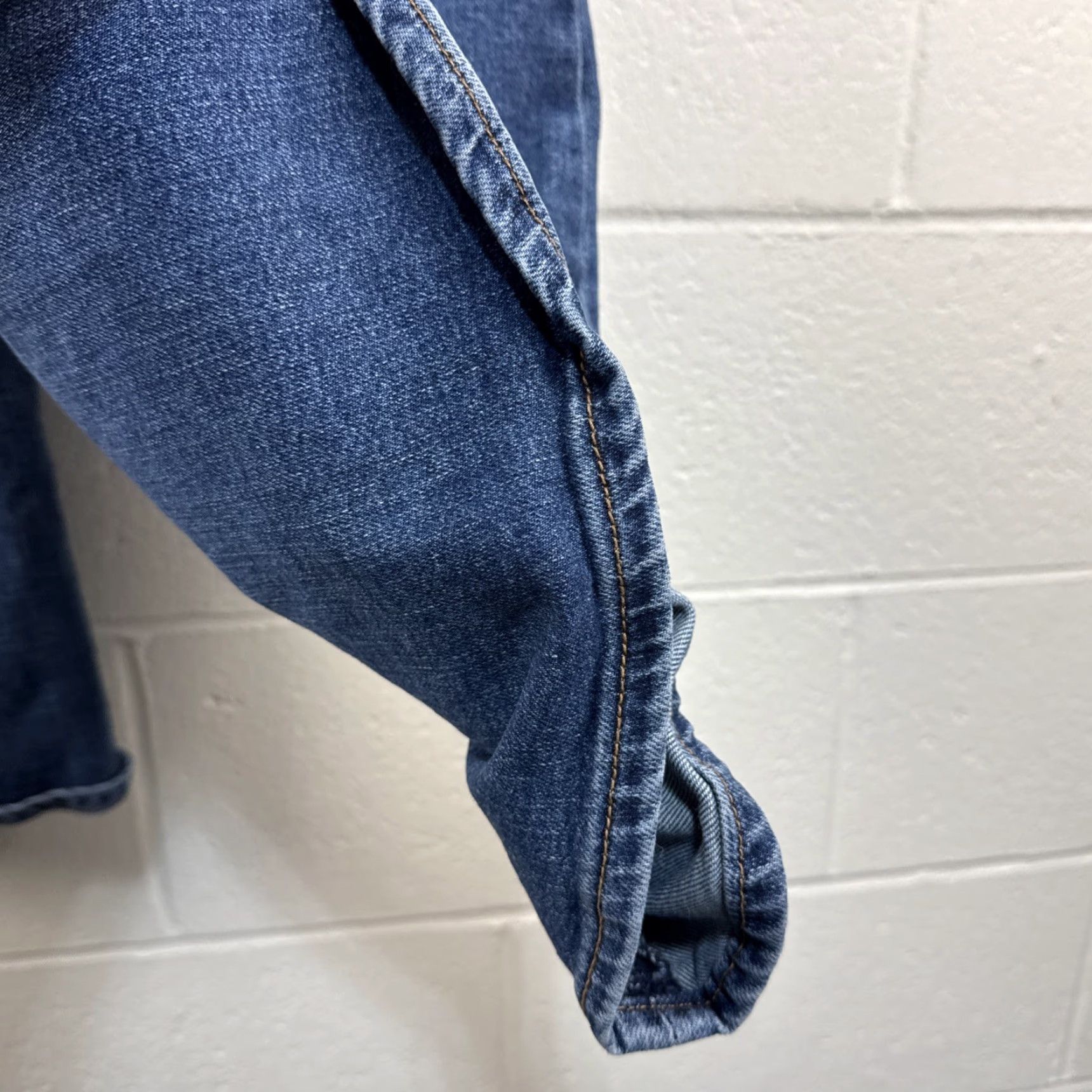 Levi's Levis Women Ribcage Bell Bottom Flared Extra High Rise Medium Wash Denim Jean 32 Size 24" / US 00 / IT 34 - 7 Thumbnail