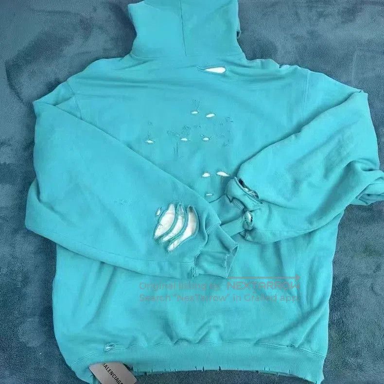 Balenciaga Balenciaga Logo Distressed Hoodie. Size US S / EU 44-46 / 1 - 2 Thumbnail
