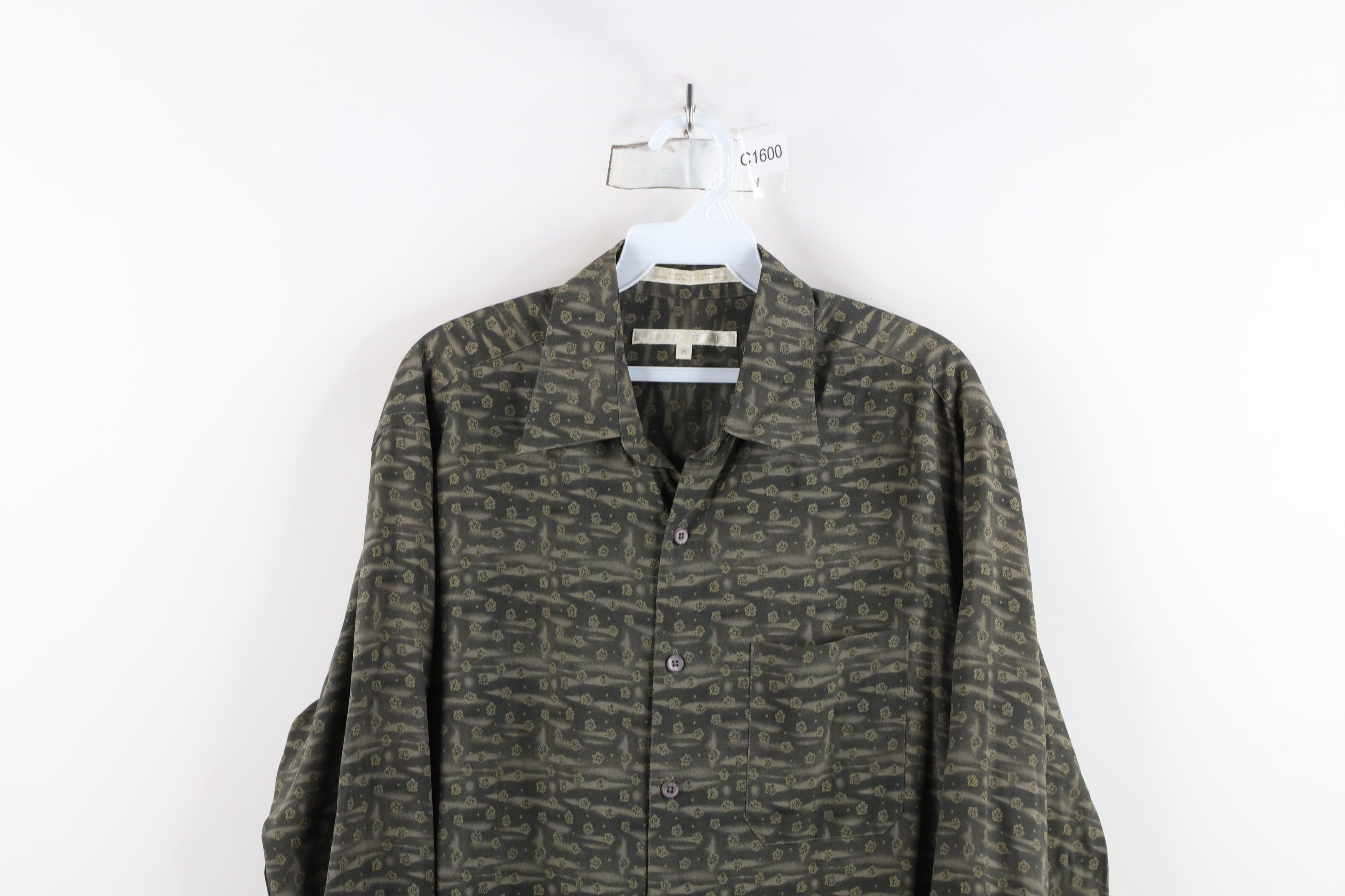 Vintage Vintage 90s Streetwear Silk Geometric Collared Button Shirt Size US S / EU 44-46 / 1 - 2 Thumbnail